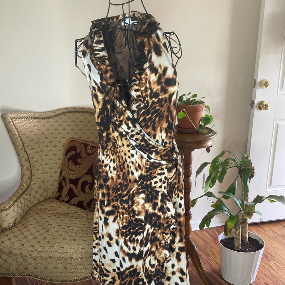 Ruffled Leopard Print Sleeveless Dress